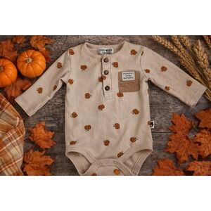 Rabbit + Bear Organic Baby Bodysuit 3-6 Mos Hey Pumpkin Print Fall Theme Novelty